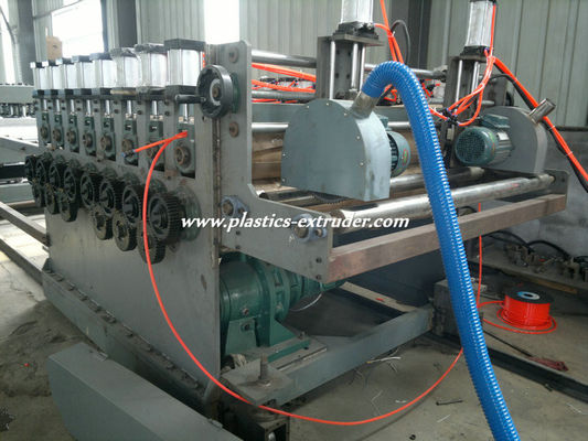 Anchura plástica de la maquinaria 1220m m del extrusor de la máquina del tablero de la espuma del PVC de la construcción